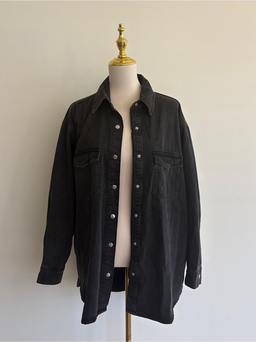 &Denim by H&M Washed Black Oversized Denim Overshirt / Shacket – Size M